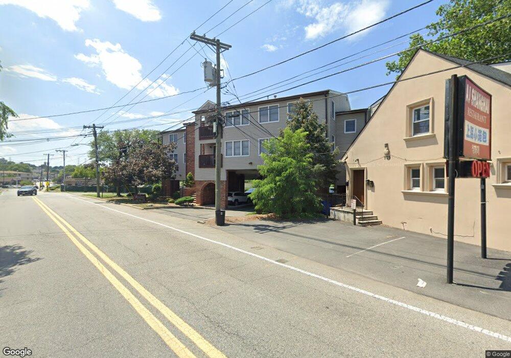 779 Riverside Ave, Lyndhurst, NJ 07071 - photo 1