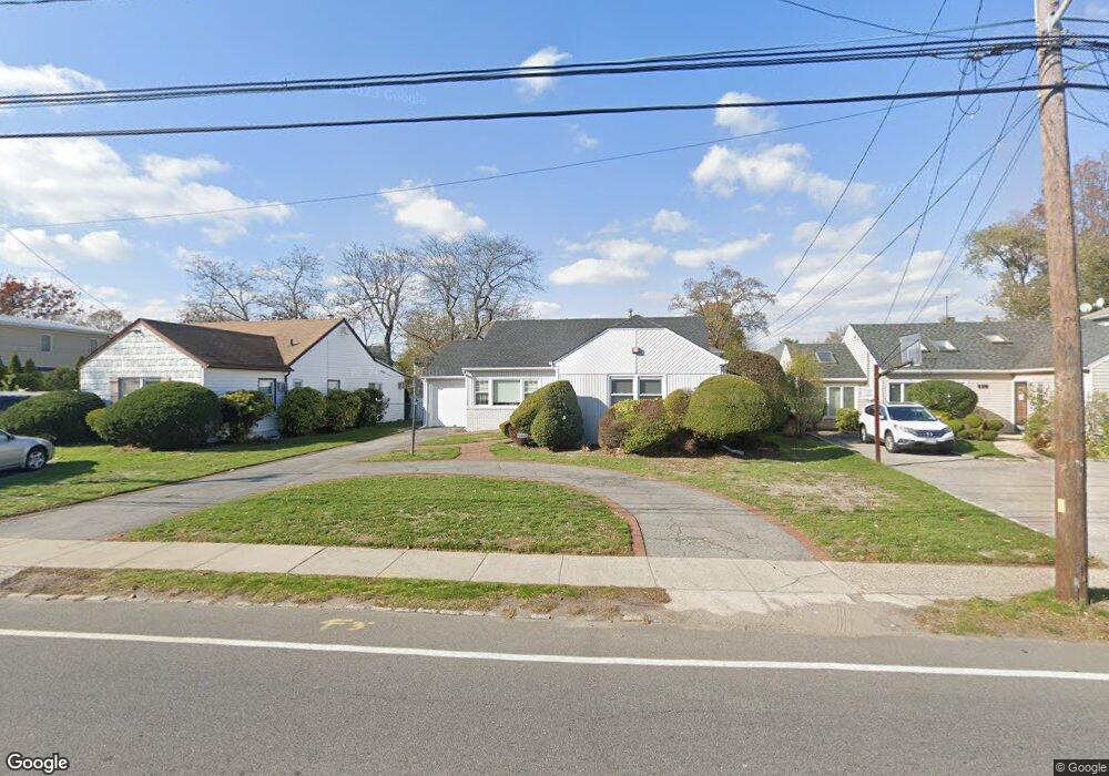 814 Broadway, Woodmere, NY 11598 - photo 1