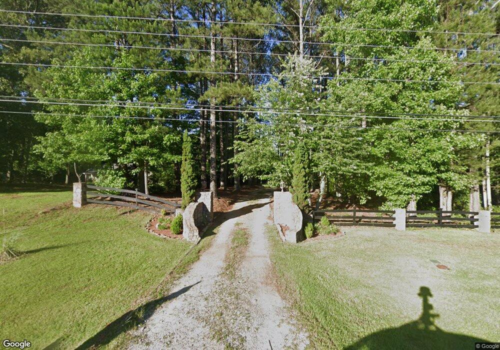 1045 Minix Rd, Sharpsburg, GA 30277 - photo 1