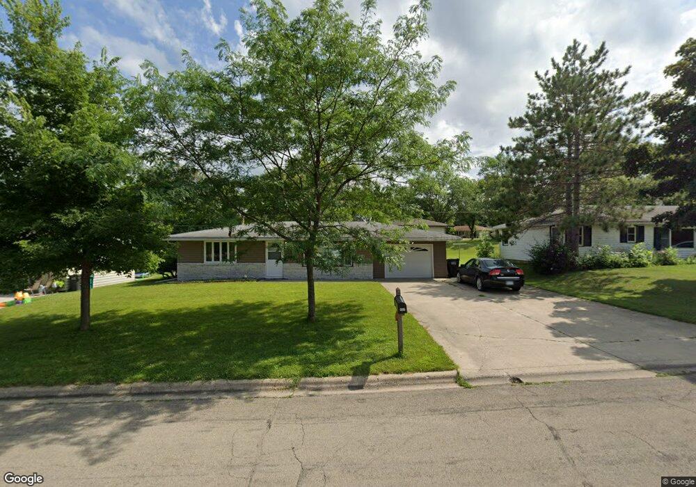 1307 Plainview Ln, Albert Lea, MN 56007 - photo 1