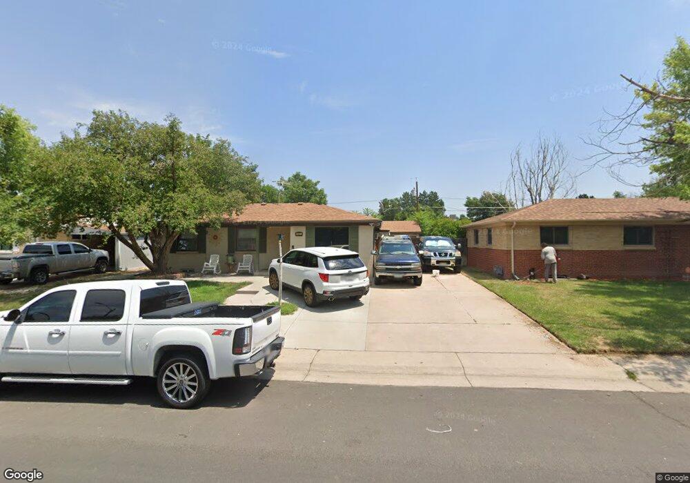 548 Elmira St, Aurora, CO 80010 - photo 1