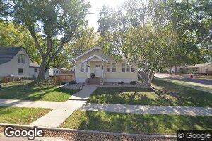 321 W 3rd St, Canton, SD 57013