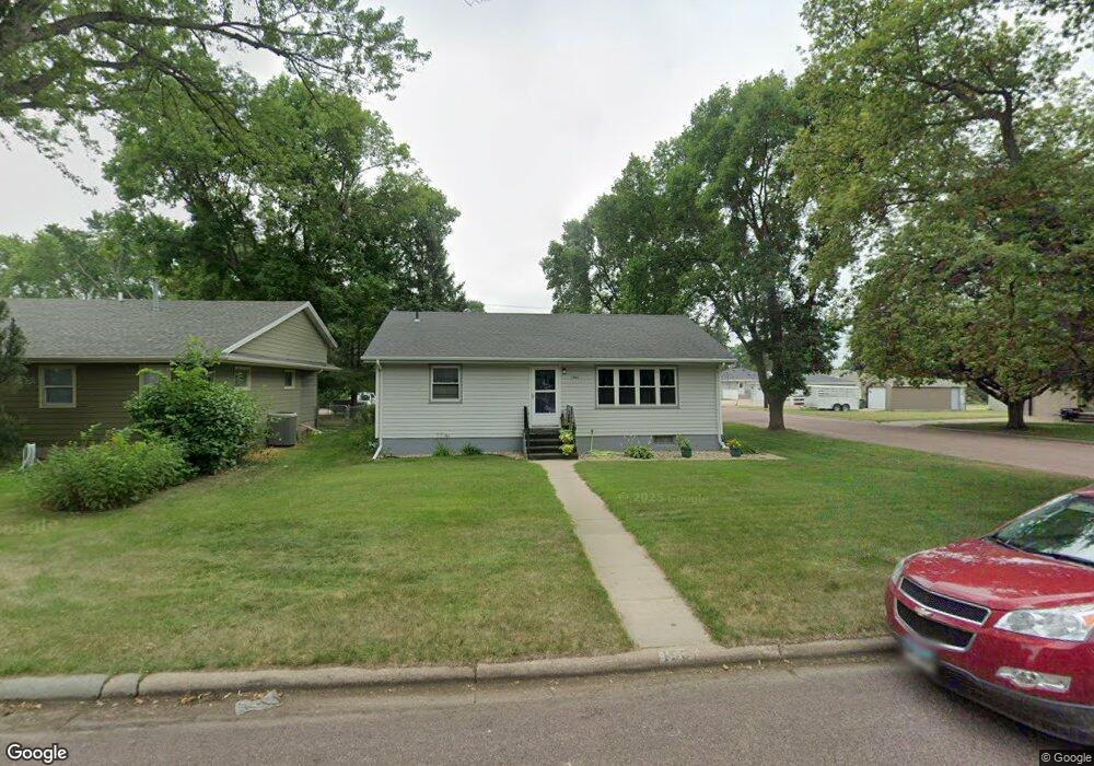 1501 E 4th Ave, Mitchell, SD 57301 - photo 1