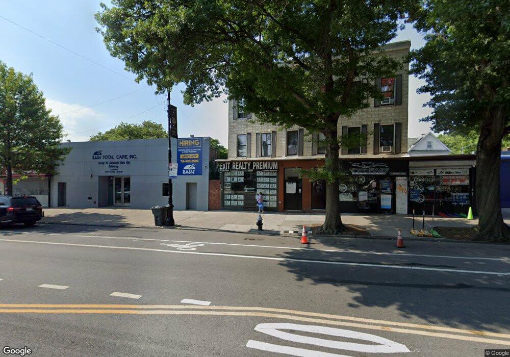 813 Morris Park Ave, Bronx, NY 10462 - photo 1