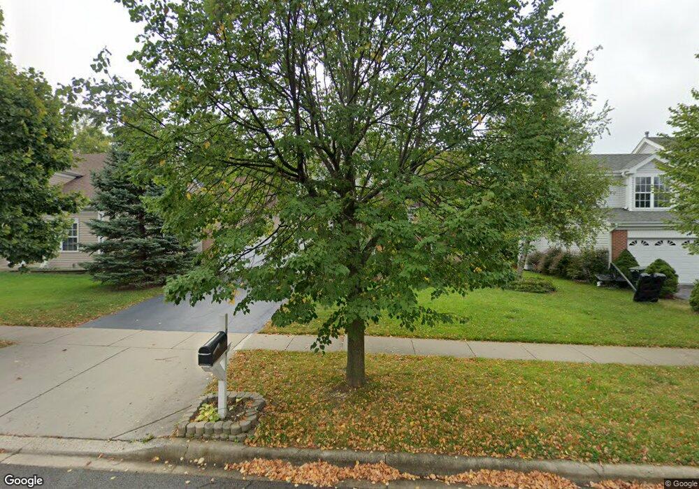 934 Cortney Dr, Carpentersville, IL 60110 - photo 1