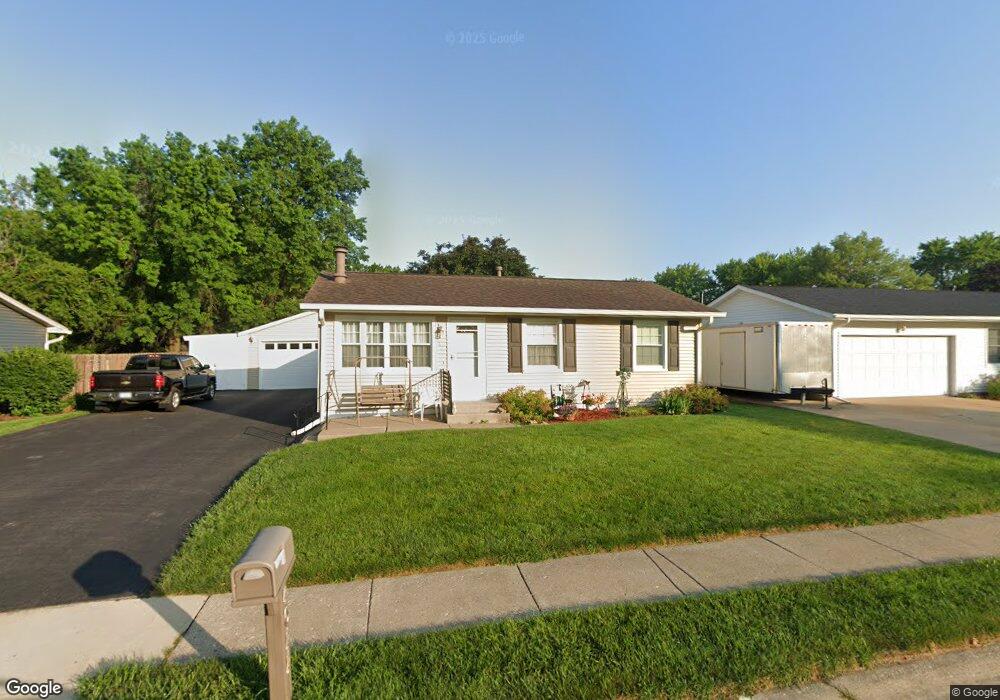 4644 N Sturdevant St, Davenport, IA 52806 - photo 1