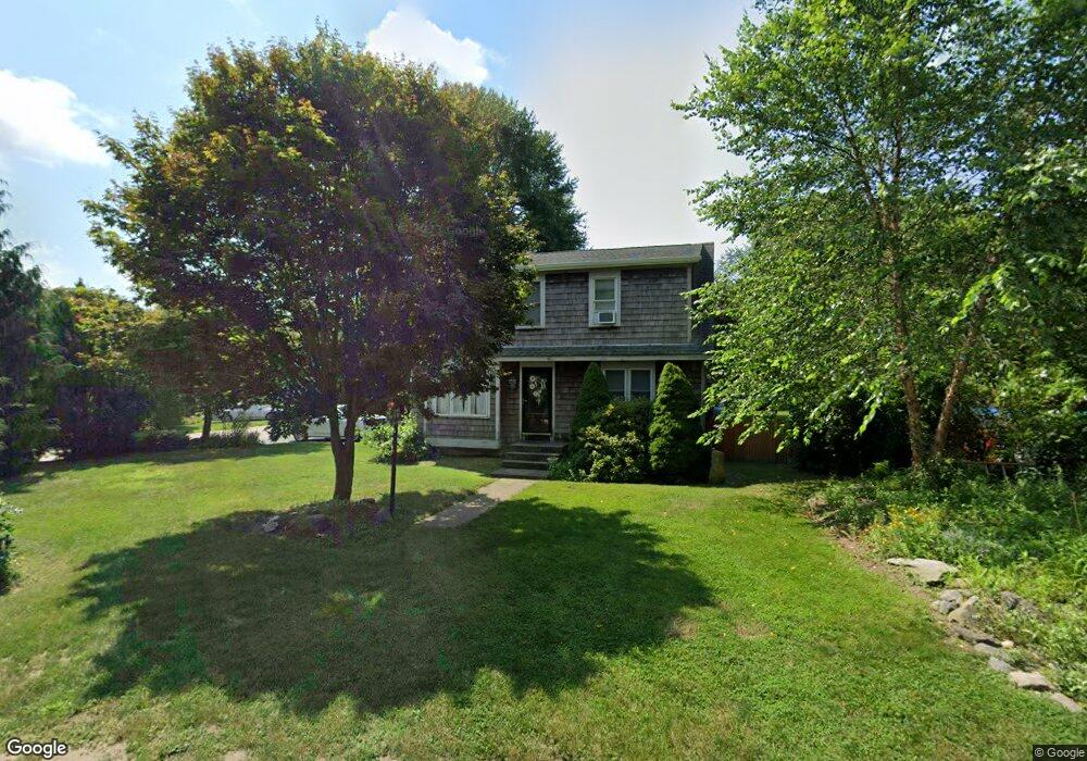 213 Capstan St, Jamestown, RI 02835 - photo 1