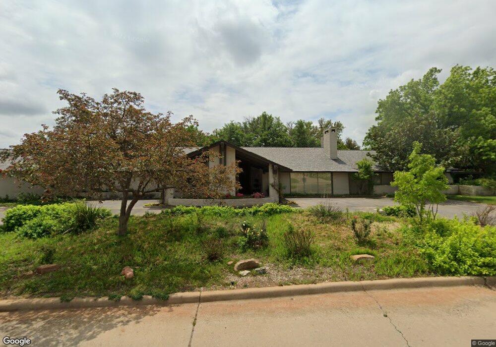 902 Hillcrest St, Duncan, OK 73533 - photo 1