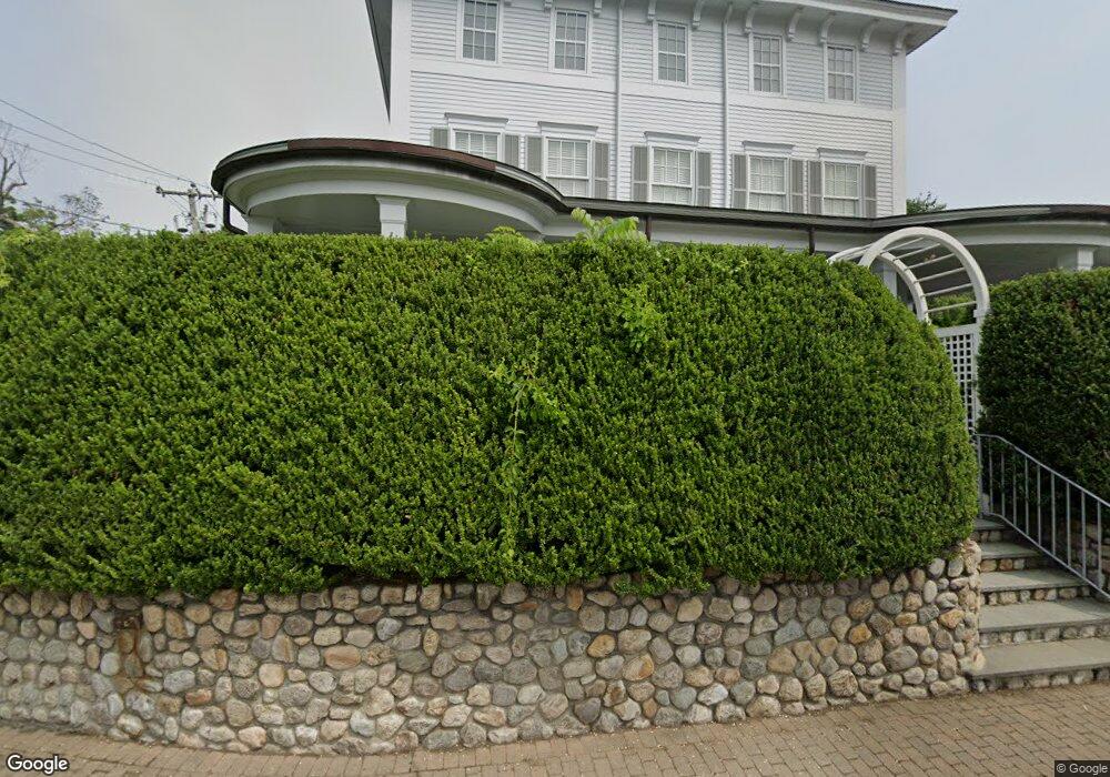 166 Rowayton Ave unit 1, Norwalk, CT 06853 - photo 1