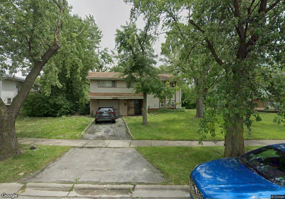 3301 Tulip Dr, Hazel Crest, IL 60429 - photo 1
