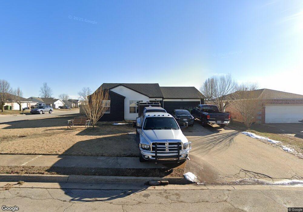 318 E Green Acres Rd, Rogers, AR 72758 - photo 1