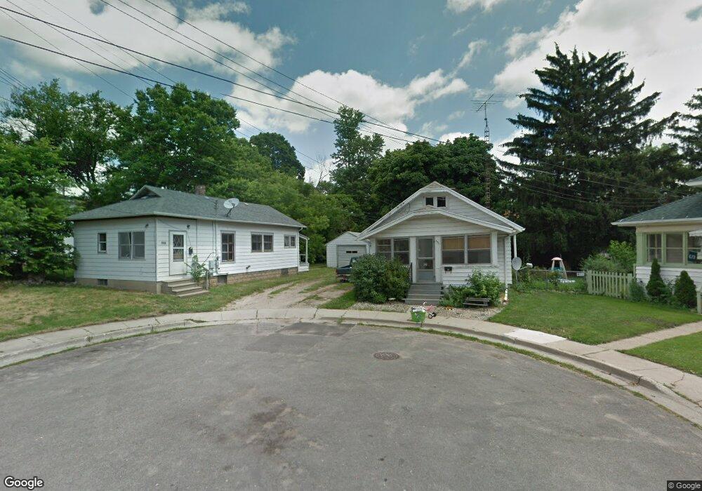 535 Torrence Ct, Lansing, MI 48910 - photo 1