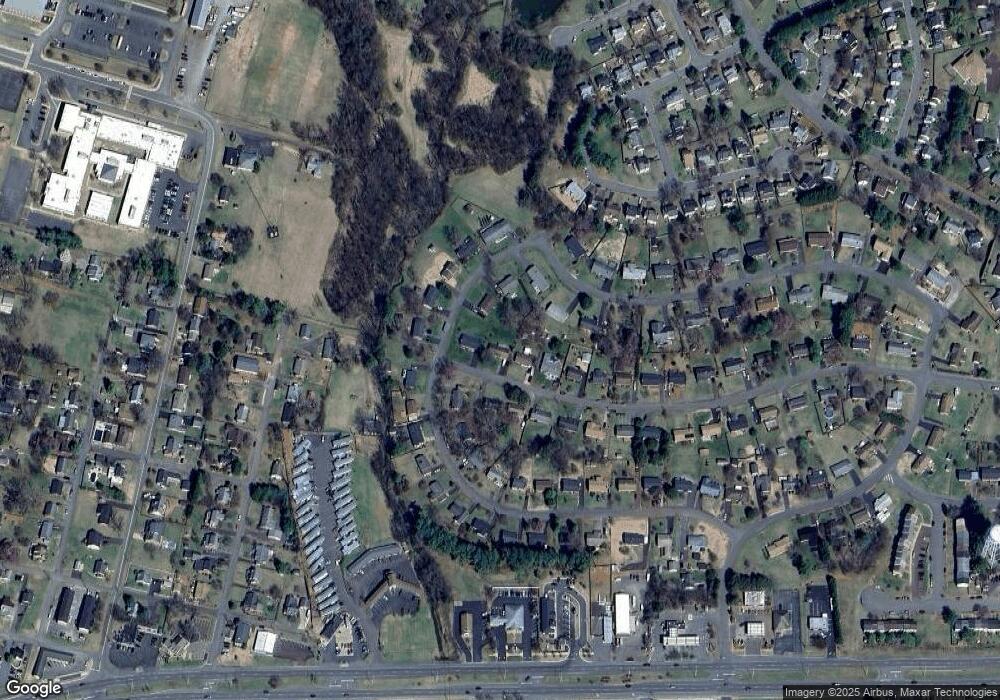 406 Azalea St, Culpeper, VA 22701 - photo 1