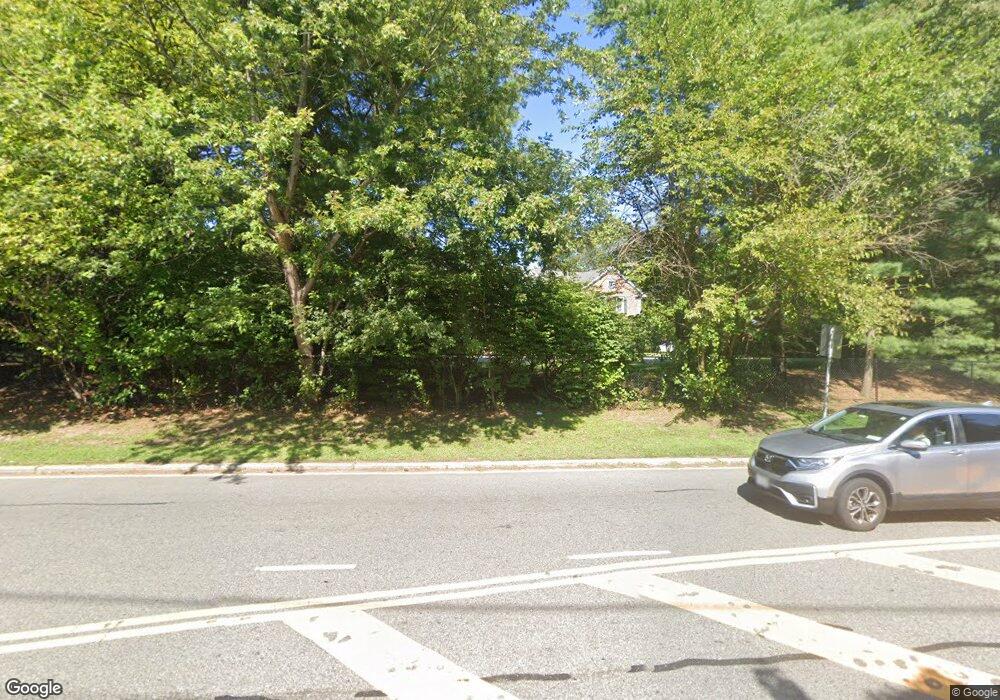 1451 Cedar Swamp Rd, Glen Head, NY 11545 - photo 1