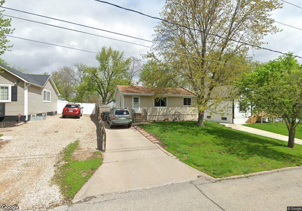 22 E Payton Ave, Des Moines, IA 50315 - photo 1