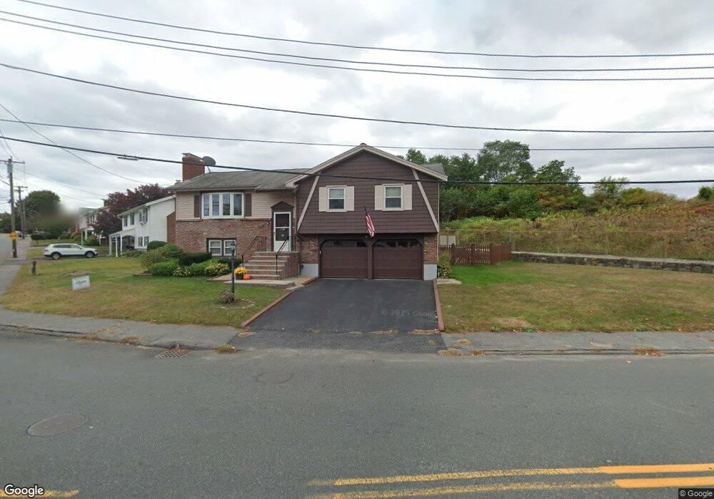 10 Puritan Rd, Salem, MA 01970 - photo 1