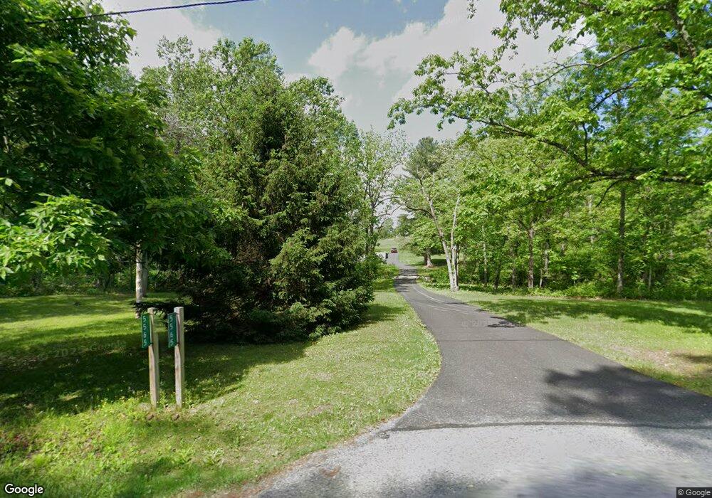 5565 Acorn Dr, Emmaus, PA 18049 - photo 1