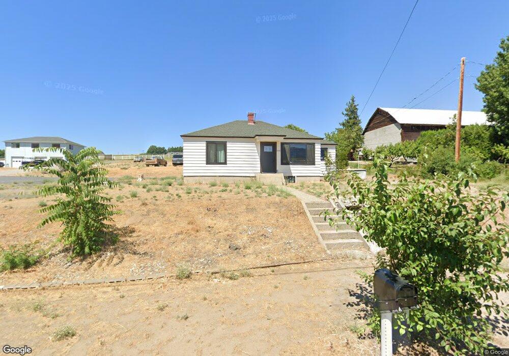 1355 8th St SE, East Wenatchee, WA 98802 - photo 1