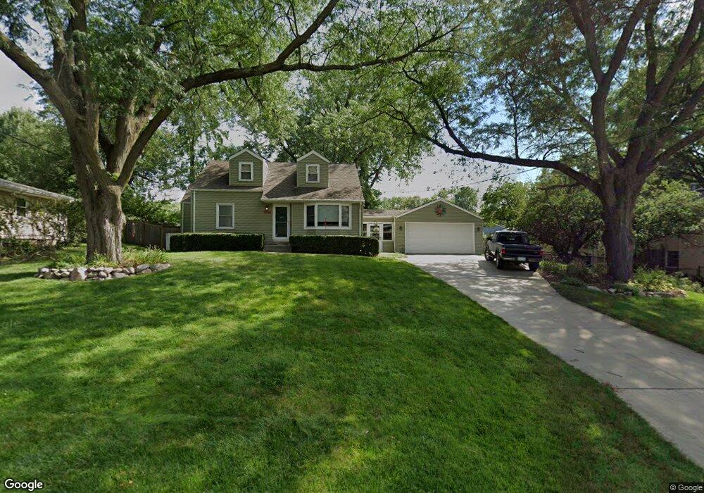 7026 Forest Ct, Windsor Heights, IA 50324 - photo 1