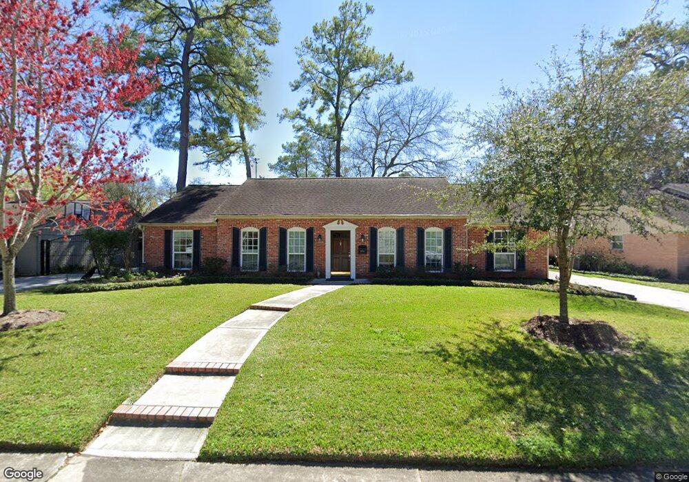 10031 Doliver Dr, Houston, TX 77042 - photo 1