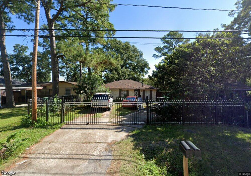8126 Magna St, Houston, TX 77093 - photo 1