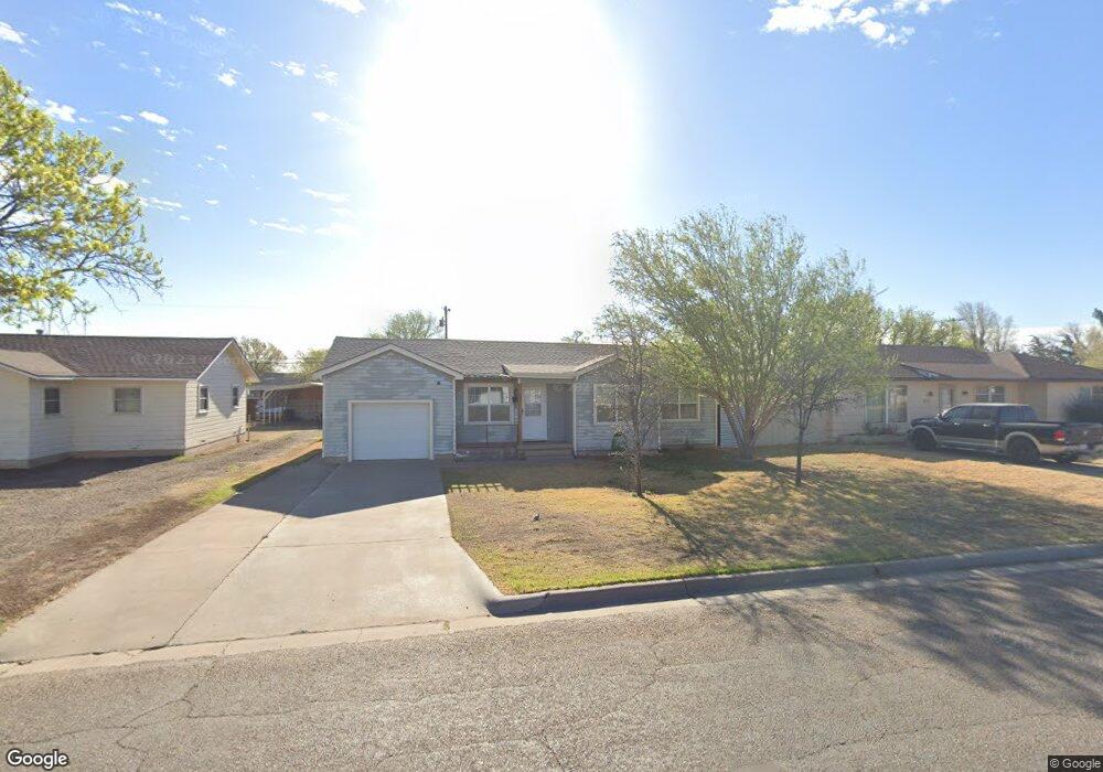 202 Elm Ave, Dumas, TX 79029 - photo 1