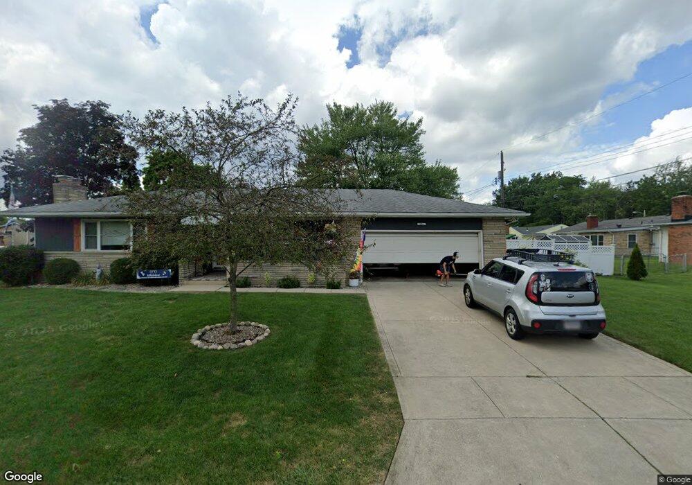 926 Janet Dr, Columbus, OH 43224 - photo 1