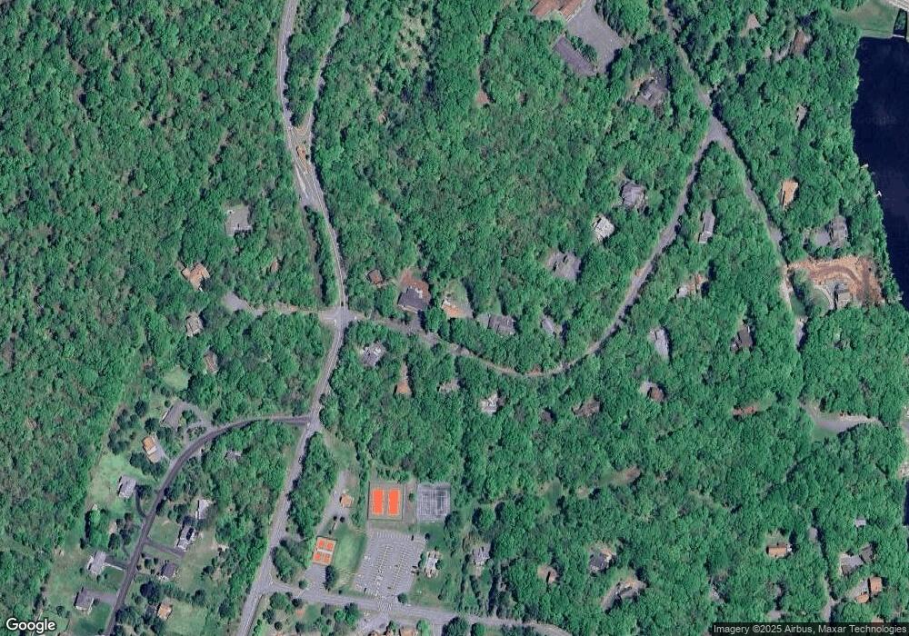 105 Blackbirch Ln, Hawley, PA 18428 - photo 1