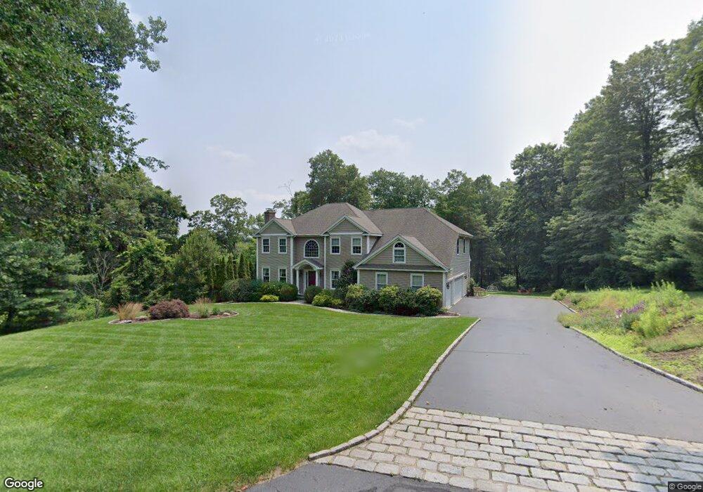 18 The Old Rd, Newtown, CT 06470 - photo 1