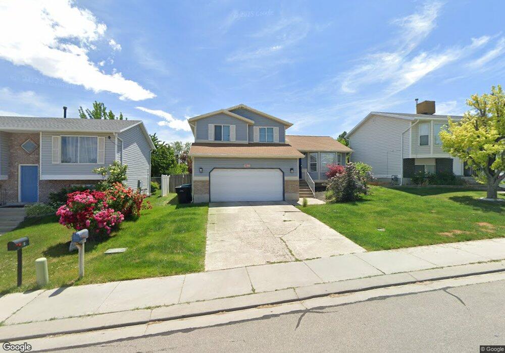 5553 W Saguaro Dr, West Jordan, UT 84081 - photo 1