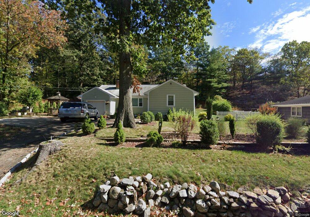 91 Laddins Rock Rd, Old Greenwich, CT 06870 - photo 1