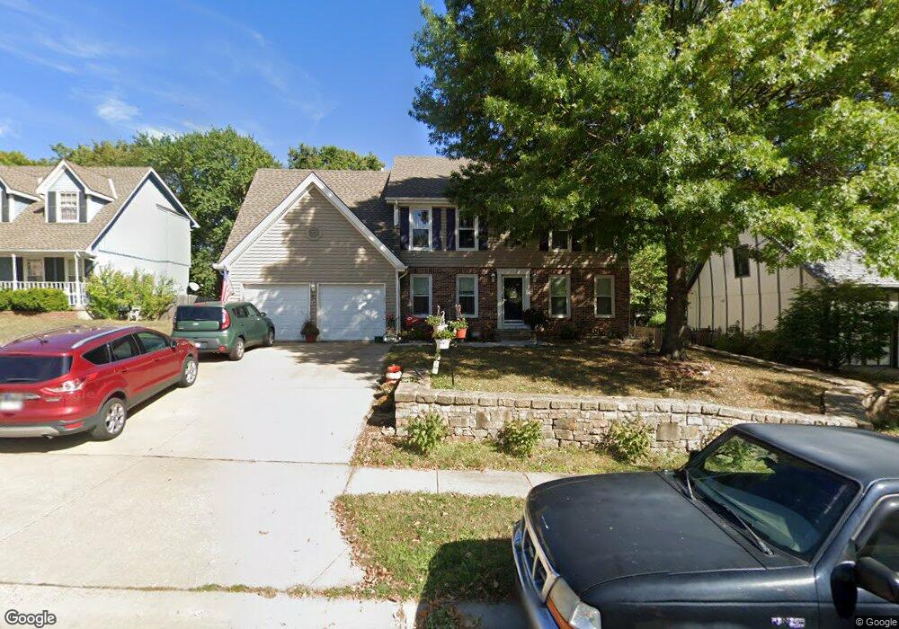 6817 Alden St, Shawnee, KS 66216 - photo 1