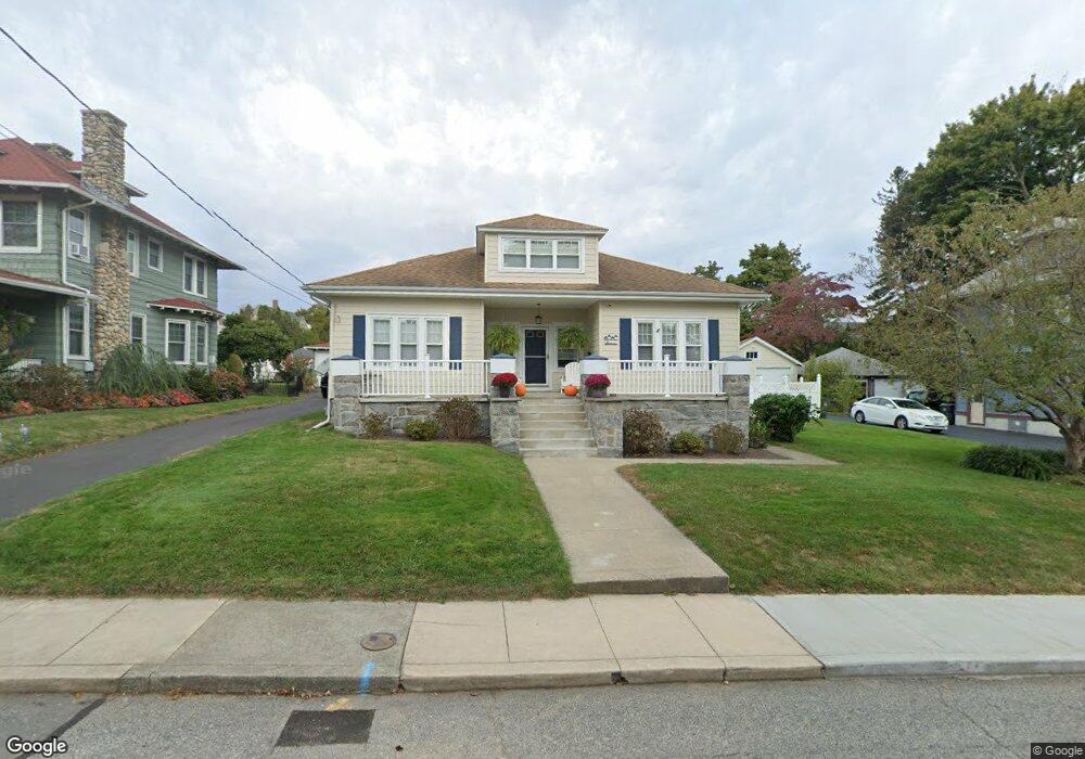 27 Bellevue Place, New London, CT 06320 - photo 1