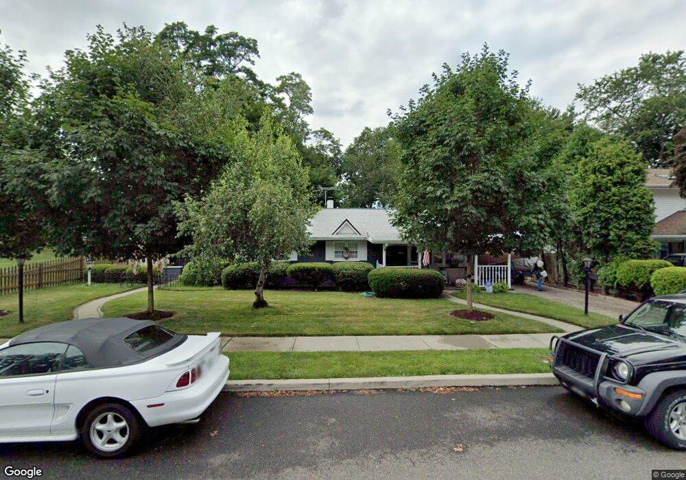 305 Allendale Dr, Morrisville, PA 19067 - photo 1