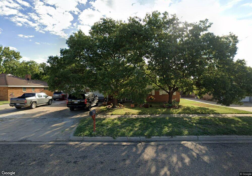 511 Phillips Dr, Dumas, TX 79029 - photo 1