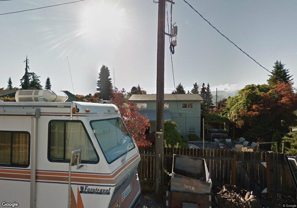 611 15th St NE, East Wenatchee, WA 98802 - photo 1