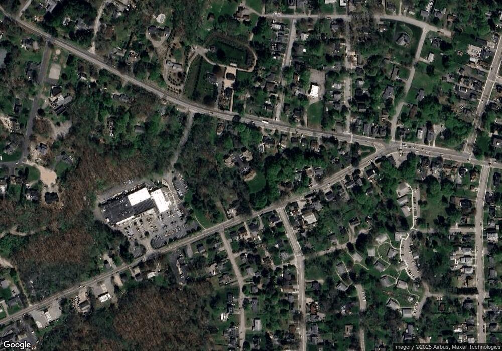 10 Pequot Run, Pawcatuck, CT 06379 - photo 1