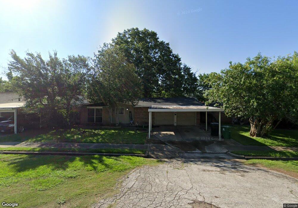 10314 Kingspoint Rd, Houston, TX 77075 - photo 1