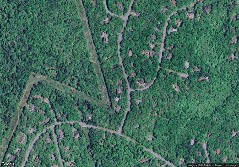 220 Remuda Dr, Hawley, PA 18428 - photo 1