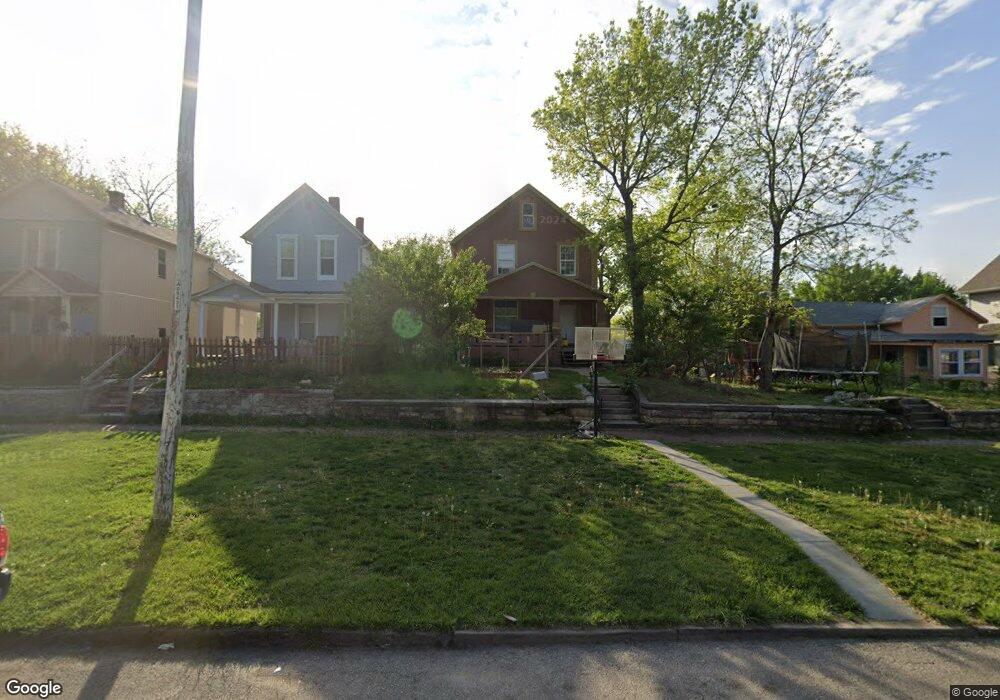 211 SW Tyler St, Topeka, KS 66603 - photo 1