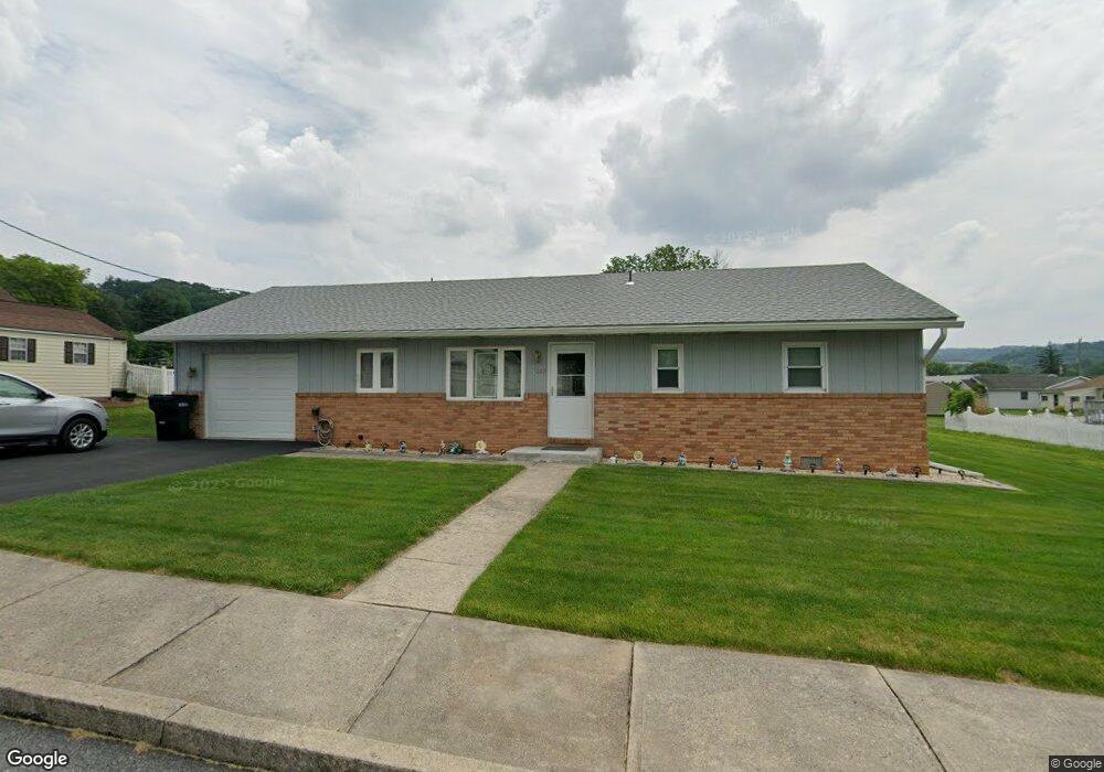 220 4th St, Walnutport, PA 18088 - photo 1