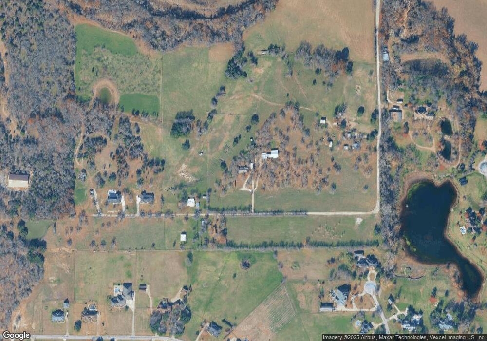 700 Lewis Deas Rd, Fort Worth, TX 76108 - photo 1