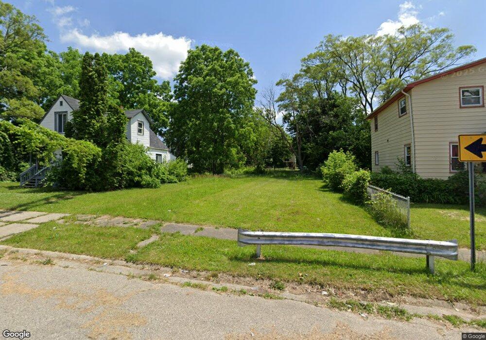 2009 Warner Ave, Flint, MI 48503 - photo 1