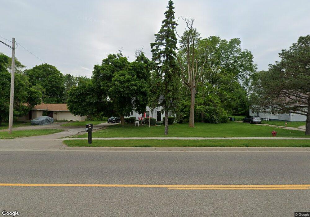 1492 W Coldwater Rd, Flint, MI 48505 - photo 1