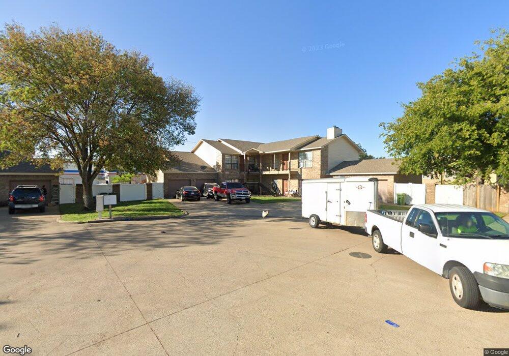 5013 Winder Ct unit D, North Richland Hills, TX 76180 - photo 1