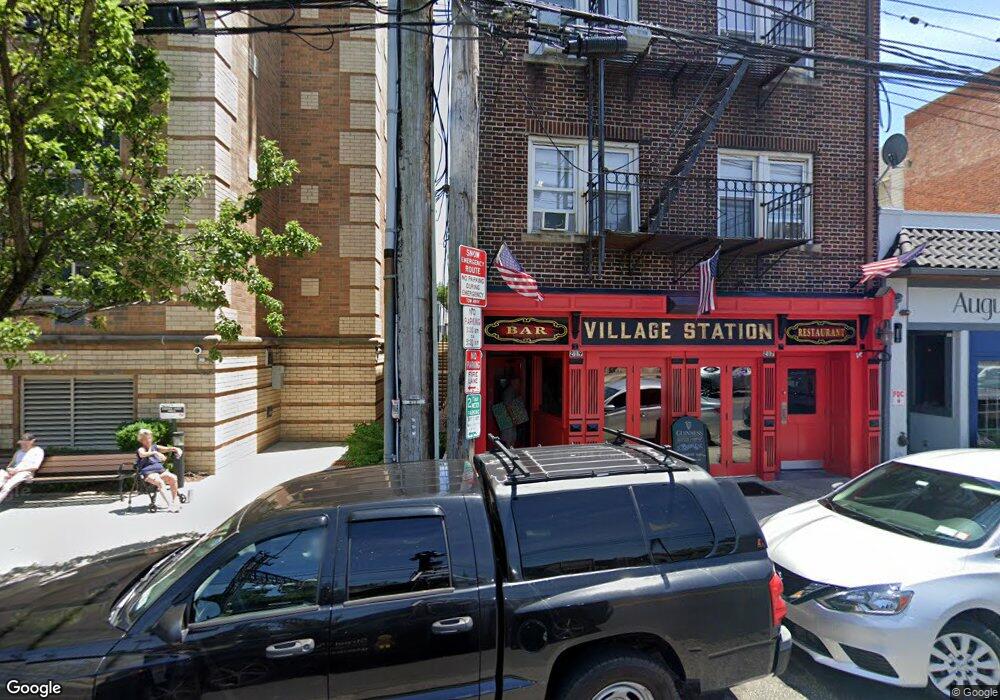 217 Halstead Ave unit 2B, Mamaroneck, NY 10543 - photo 1