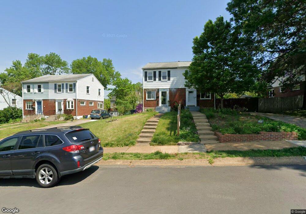 2224 Rollins Dr, Alexandria, VA 22307 - photo 1