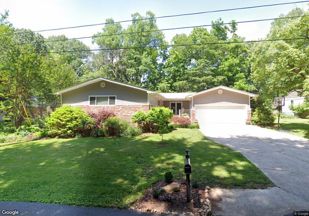 1046 E Lakeshore Dr, Dalton, GA 30720 - photo 1