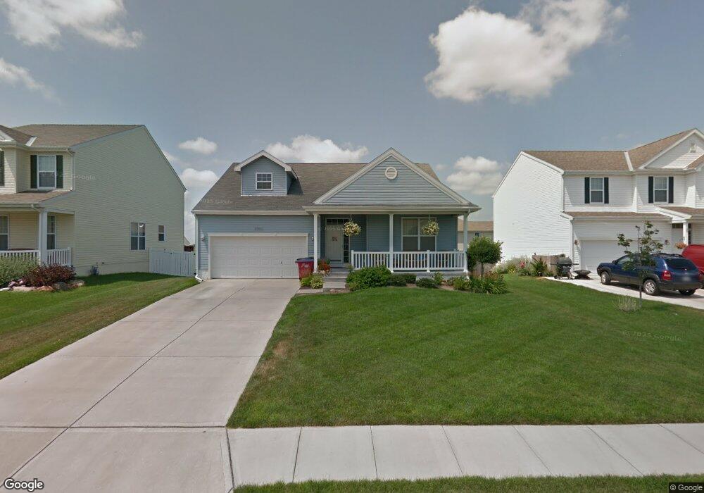 2304 Quartz Dr, Papillion, NE 68046 - photo 1