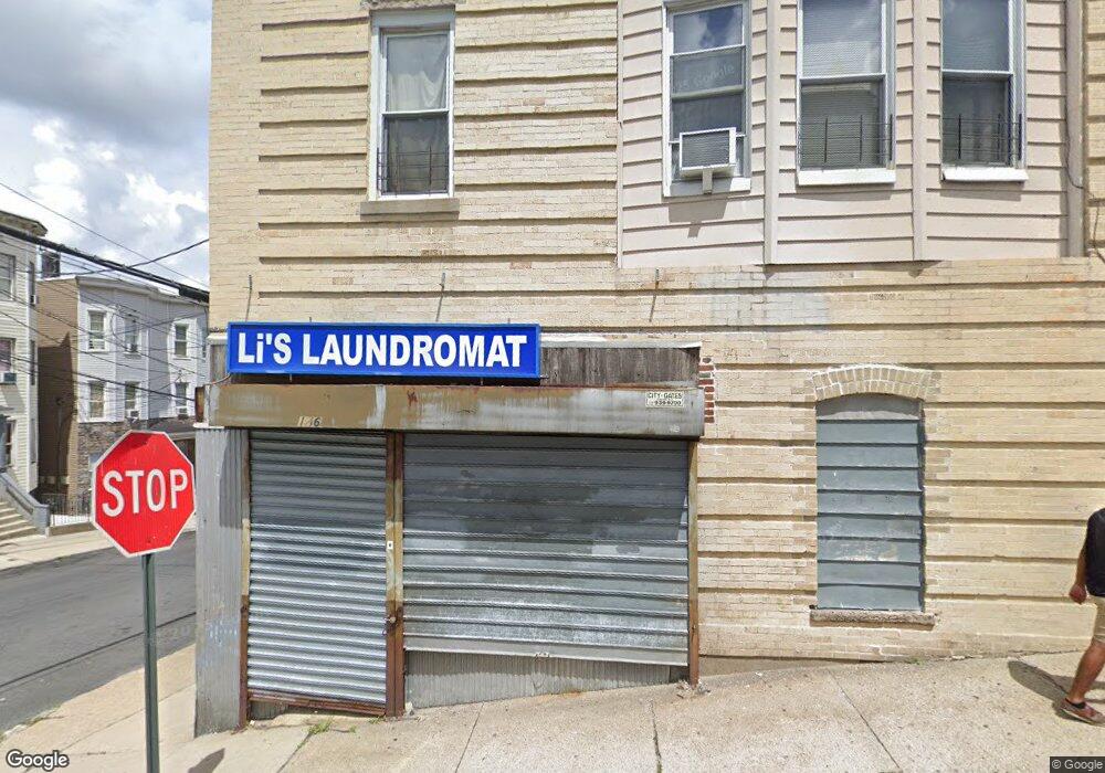 146 Beech St unit 4, Yonkers, NY 10701 - photo 1